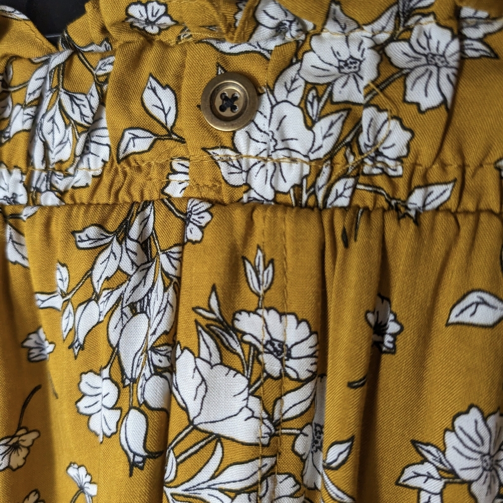 Floral Mustard Women's Shorts - Picture 7 of 9